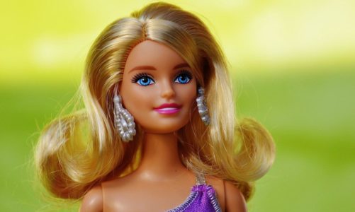 Lalka Barbie to idealne rozwiązanie dla każdej dziewczynki