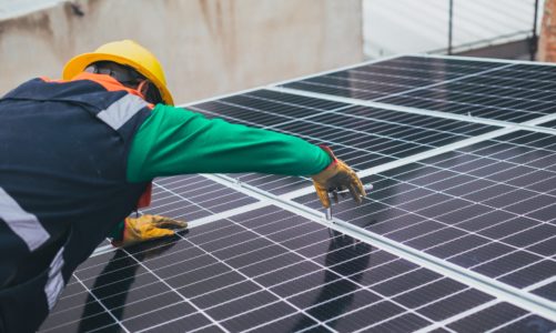 Czy warto zakupić panele słoneczne w 2021 roku?